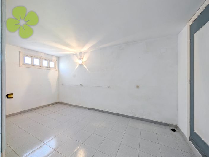 Image No.21-5 Bed Villa for sale