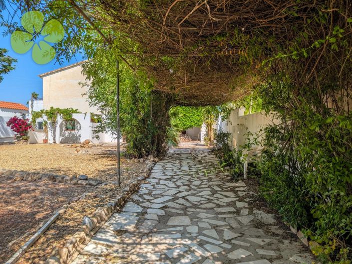 Image No.23-5 Bed Villa for sale