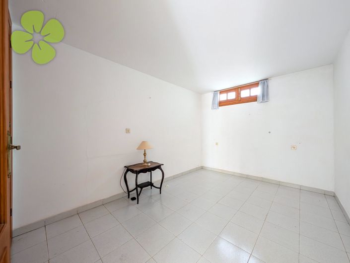 Image No.27-5 Bed Villa for sale