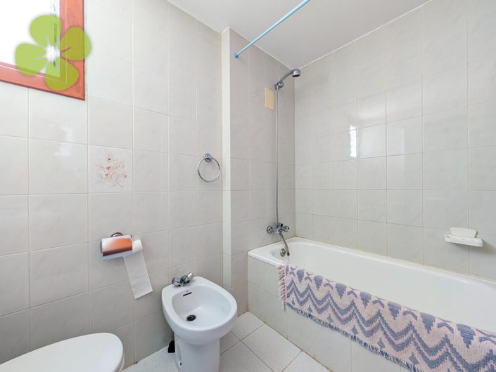 Image No.28-5 Bed Villa for sale