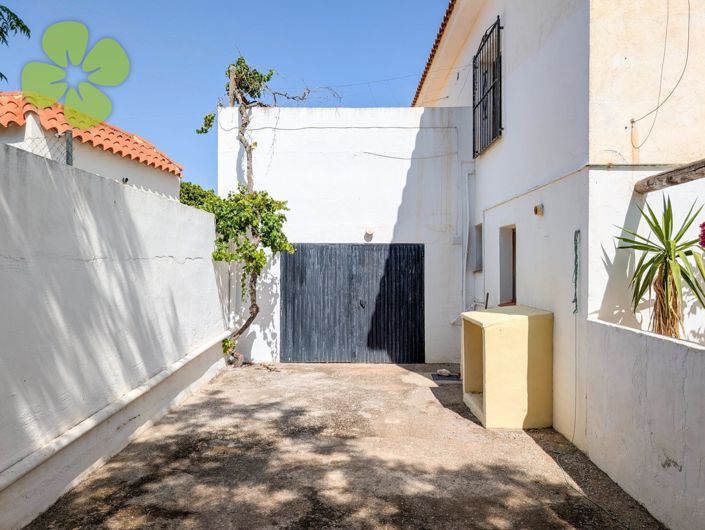 Image No.30-5 Bed Villa for sale