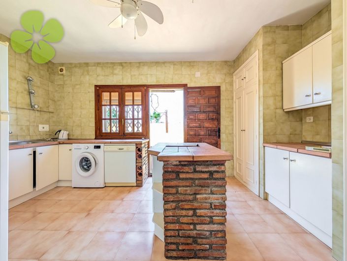 Image No.7-5 Bed Villa for sale