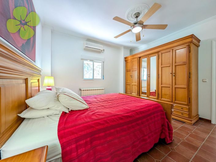 Image No.15-3 Bed Villa for sale