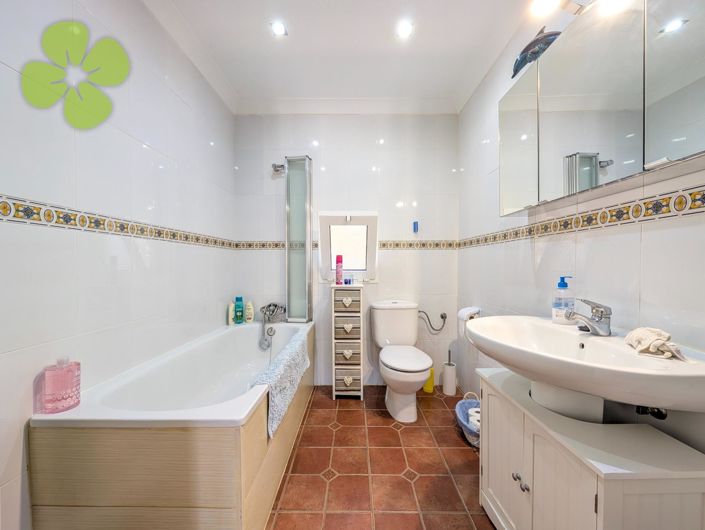 Image No.16-3 Bed Villa for sale