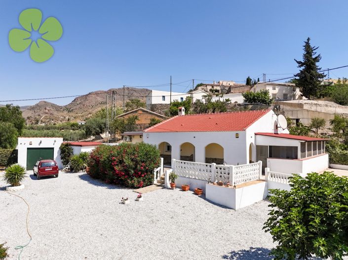 Image No.3-3 Bed Villa for sale