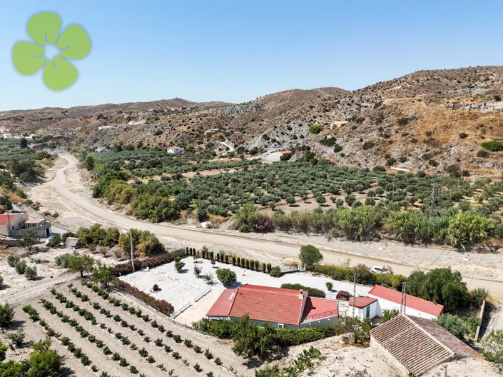 Image No.27-3 Bed Villa for sale