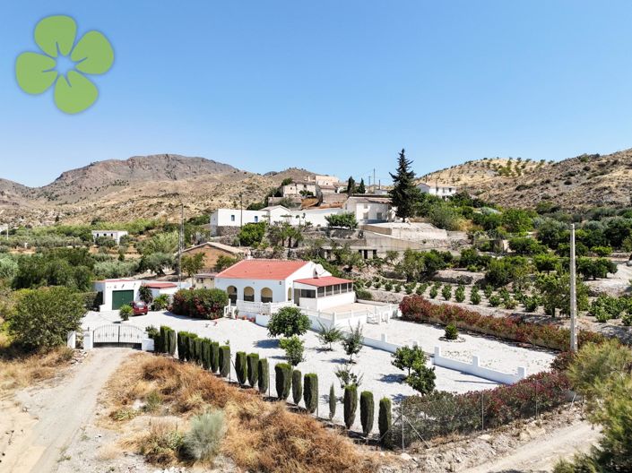 Image No.28-3 Bed Villa for sale