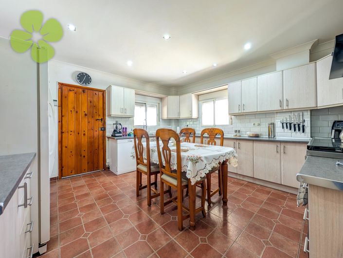 Image No.6-3 Bed Villa for sale