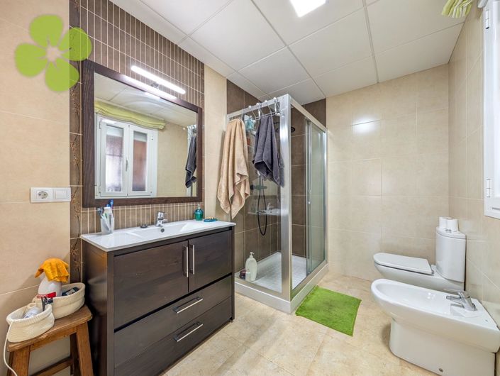 Image No.18-4 Bed Villa for sale