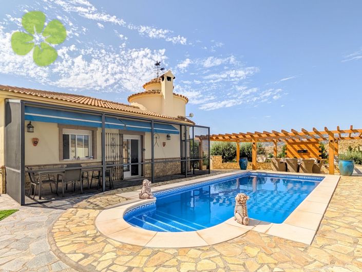 Image No.3-3 Bed Villa for sale