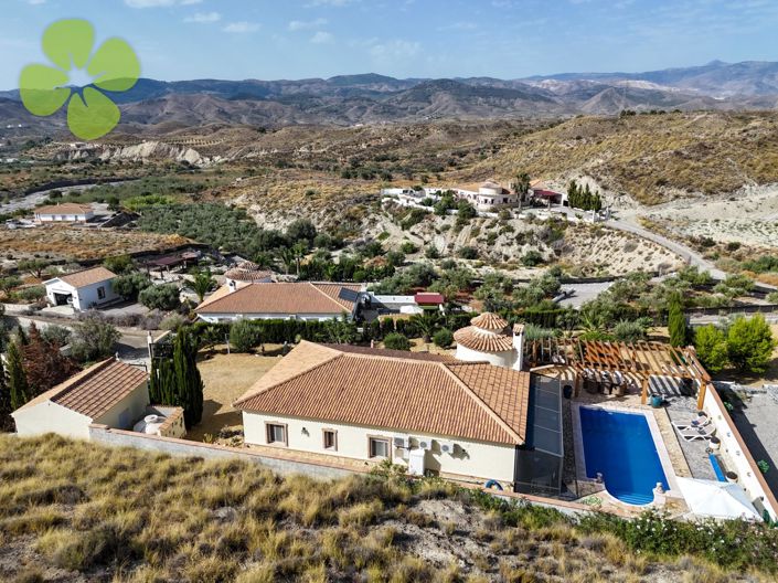 Image No.27-3 Bed Villa for sale