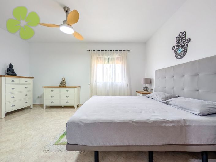 Image No.9-3 Bed Villa for sale