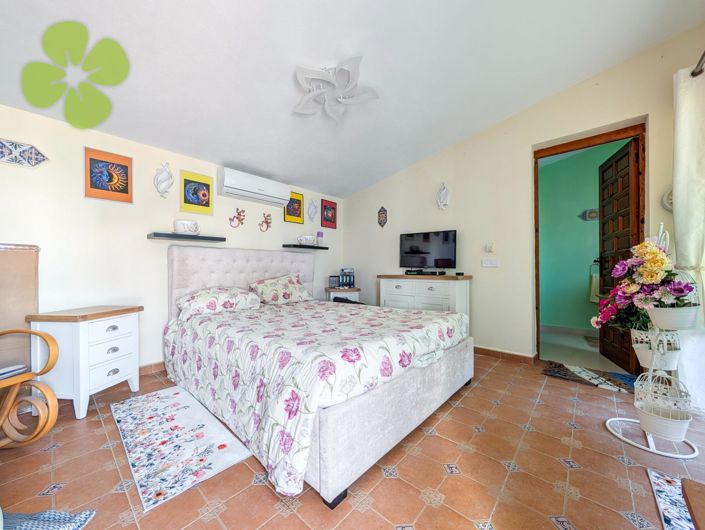 Image No.24-4 Bed Villa for sale