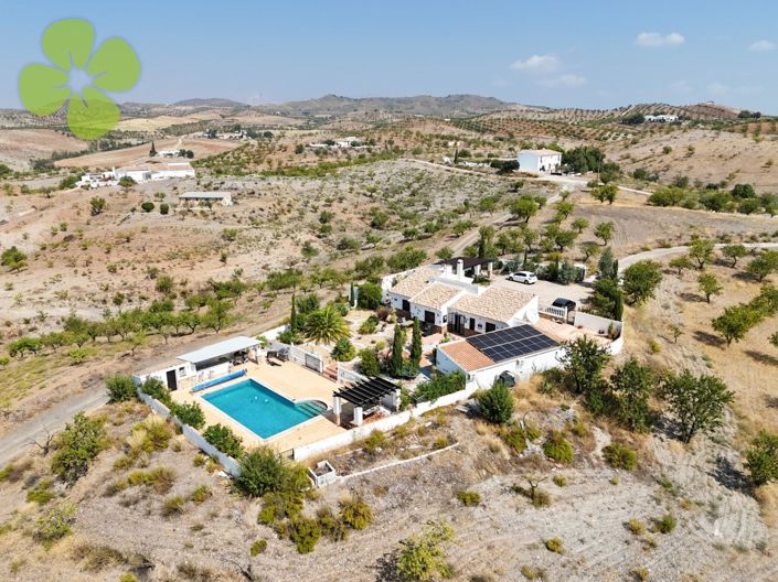 Image No.29-4 Bed Villa for sale