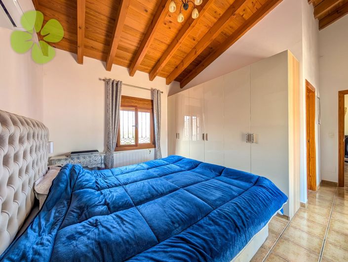 Image No.8-4 Bed Villa for sale