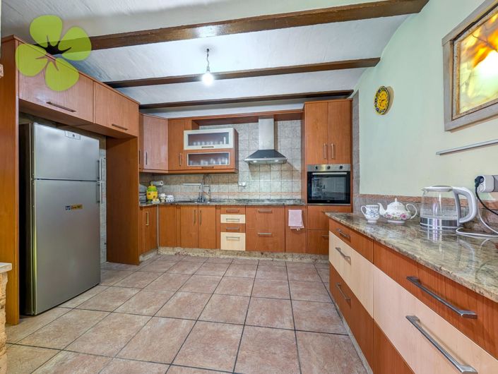 Image No.18-5 Bed Village House for sale