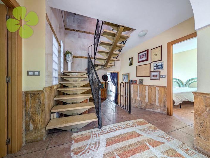 Image No.4-5 Bed Village House for sale