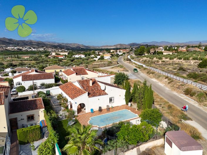 Image No.1-3 Bed Villa for sale