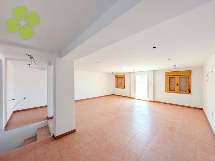 Image No.21-4 Bed Villa for sale