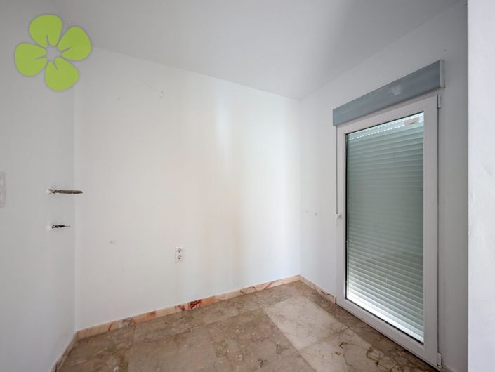 Image No.9-4 Bed Villa for sale