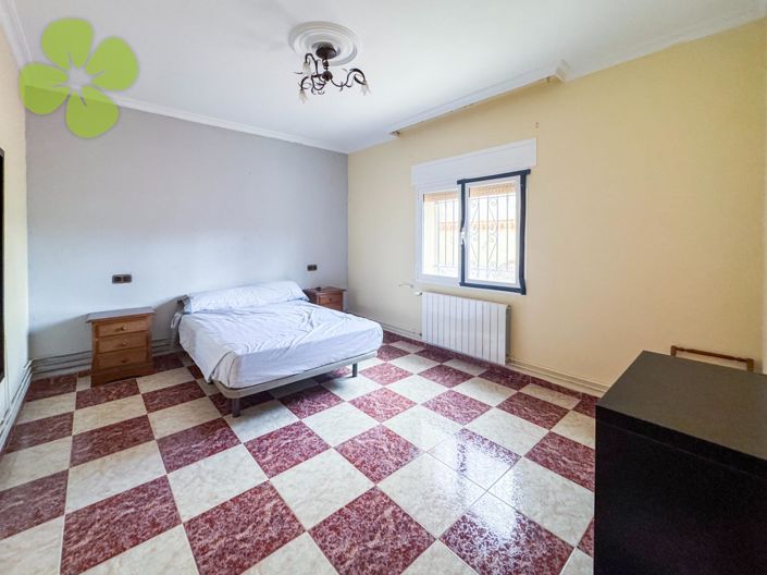 Image No.6-3 Bed Villa for sale