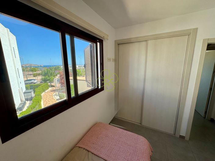 Image No.12-3 Bed Flat for sale