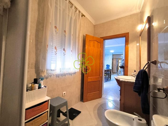 Image No.18-7 Bed Village House for sale