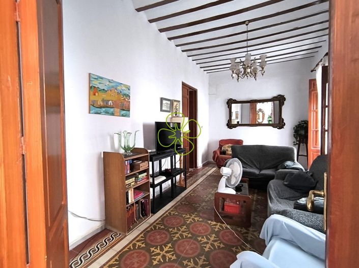 Image No.5-7 Bed Village House for sale