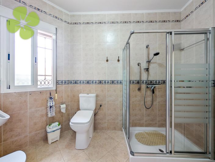 Image No.17-3 Bed Villa for sale