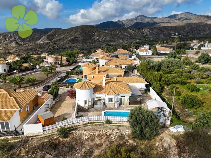 Image No.29-3 Bed Villa for sale