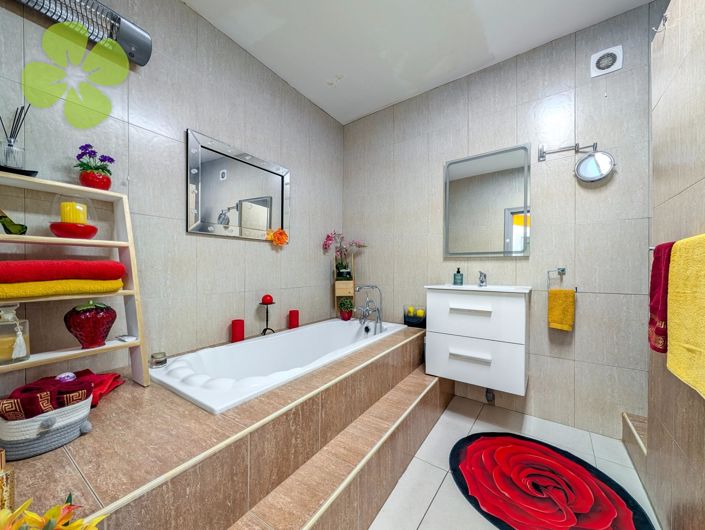 Image No.8-5 Bed Cortijo for sale