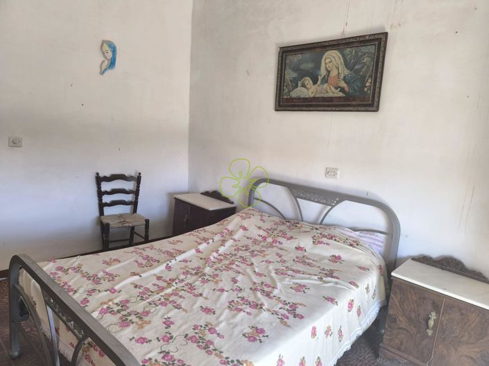 Image No.18-4 Bed Village House for sale