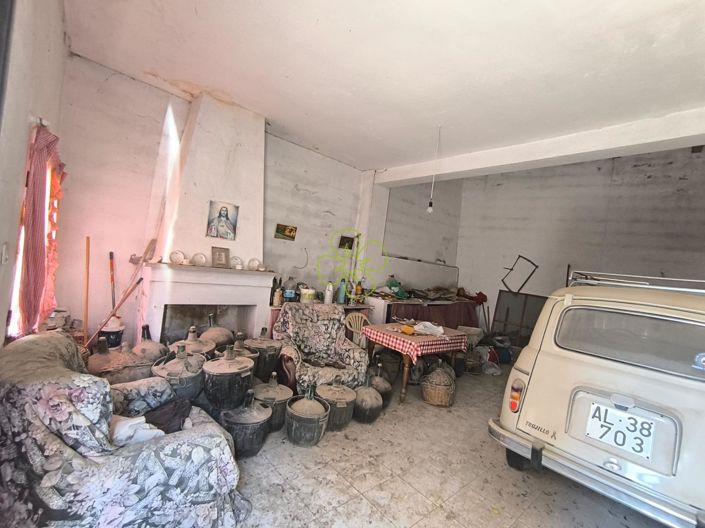 Image No.30-4 Bed Village House for sale