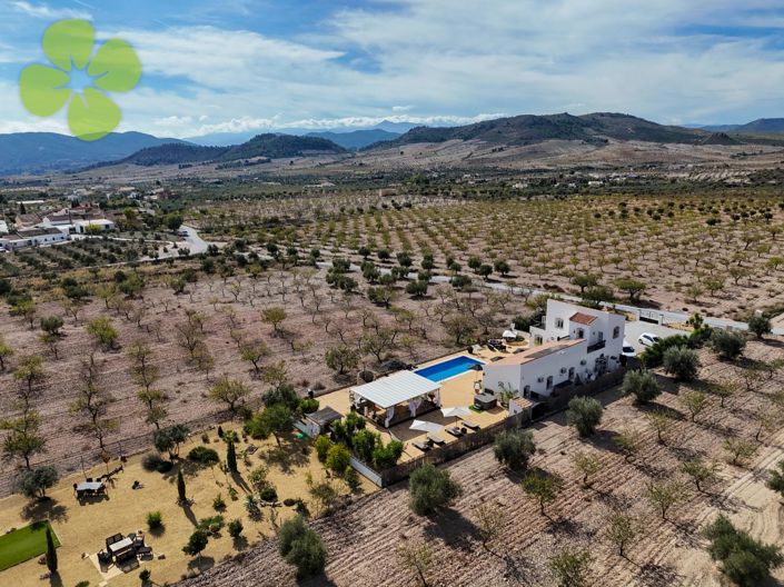 Image No.28-5 Bed Villa for sale