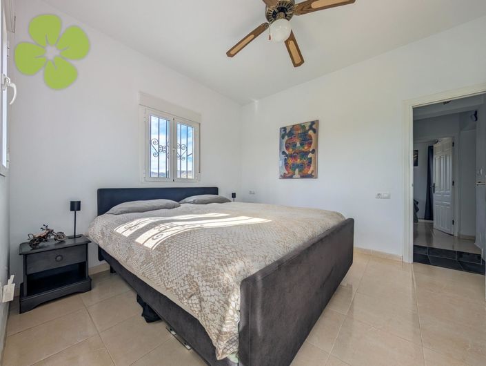 Image No.8-5 Bed Villa for sale