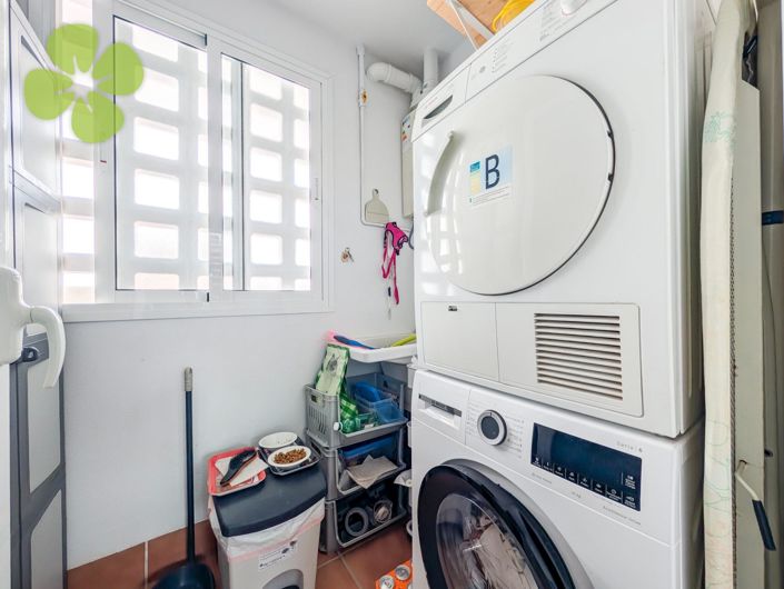 Image No.15-3 Bed Flat for sale