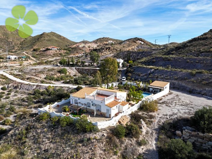 Image No.1-3 Bed Villa for sale