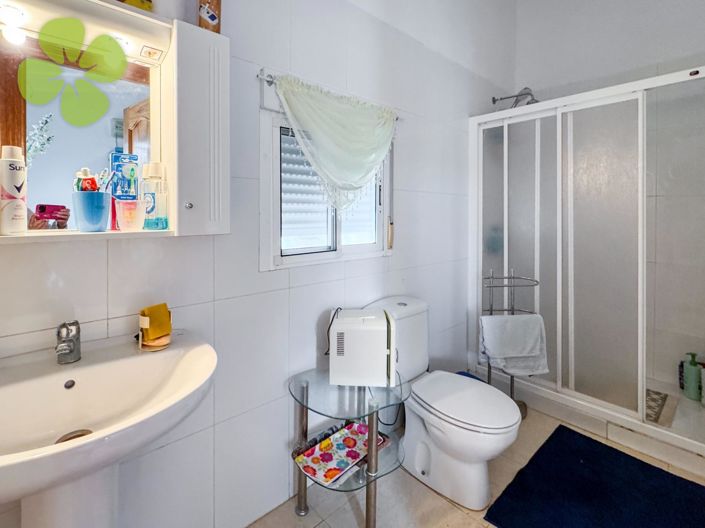 Image No.27-3 Bed Villa for sale