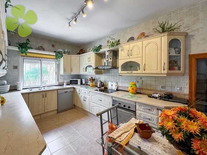 Image No.4-3 Bed Villa for sale