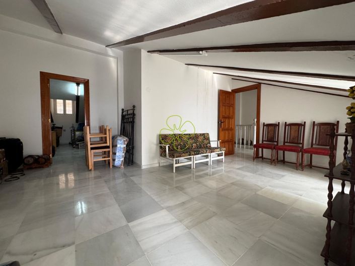 Image No.30-6 Bed Village House for sale