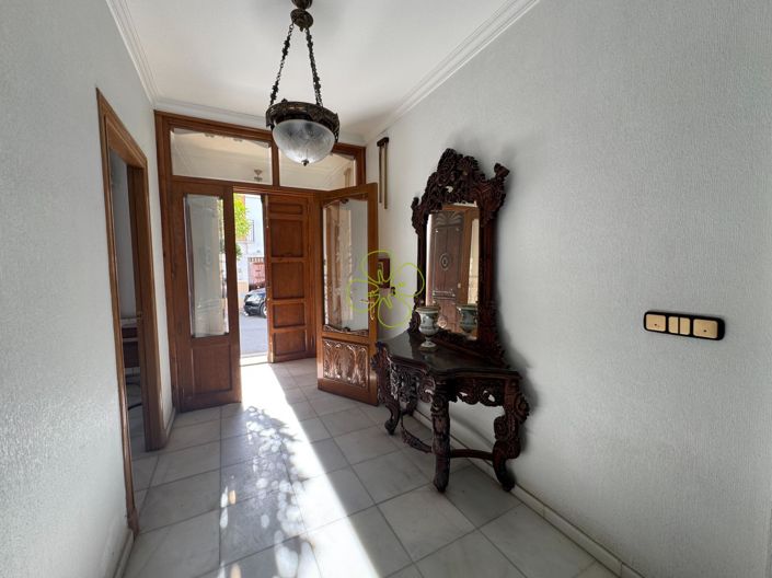 Image No.4-6 Bed Village House for sale