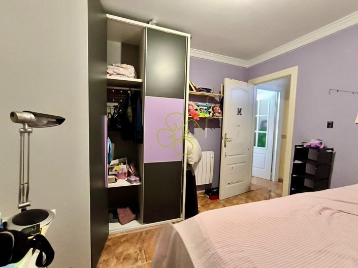 Image No.13-3 Bed Flat for sale