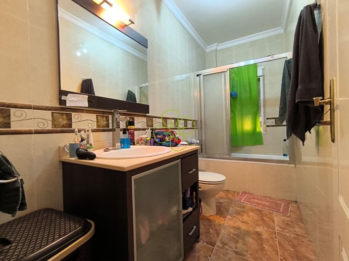 Image No.14-3 Bed Flat for sale