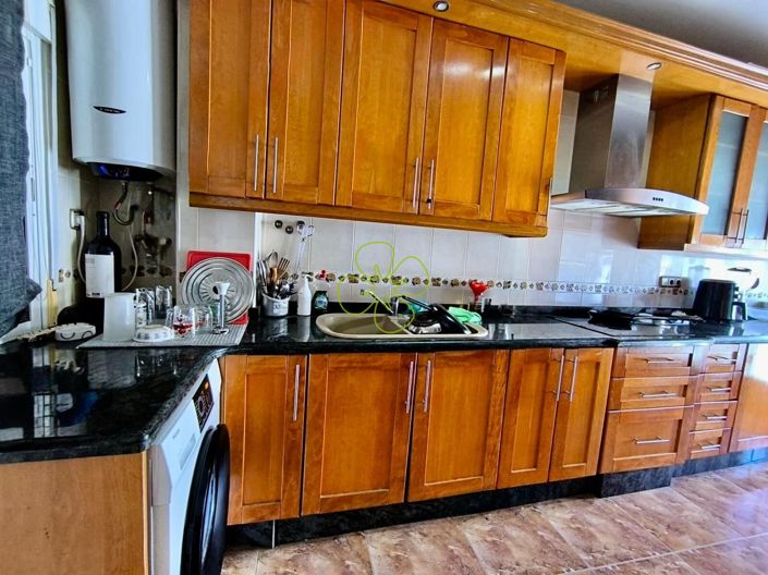 Image No.22-3 Bed Flat for sale