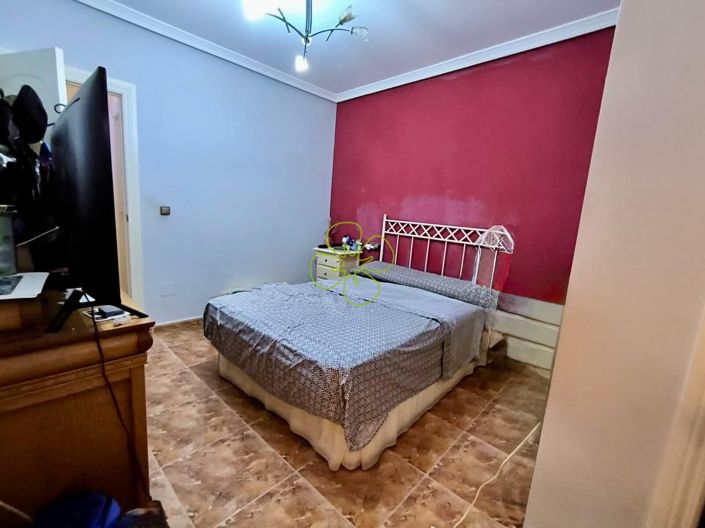 Image No.8-3 Bed Flat for sale