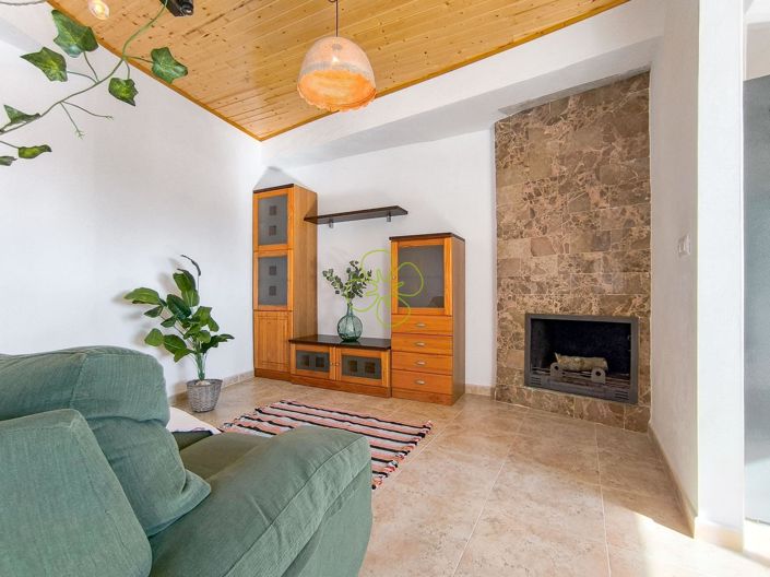 Image No.4-2 Bed Village House for sale