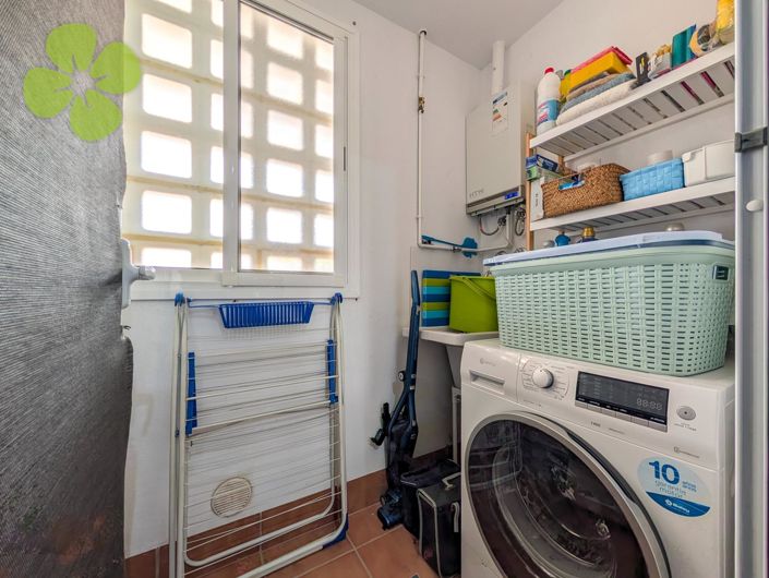 Image No.11-2 Bed Flat for sale