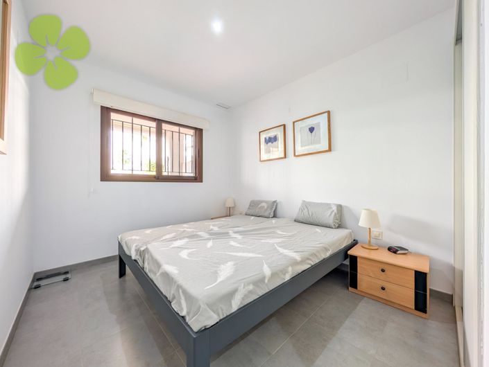 Image No.16-2 Bed Flat for sale