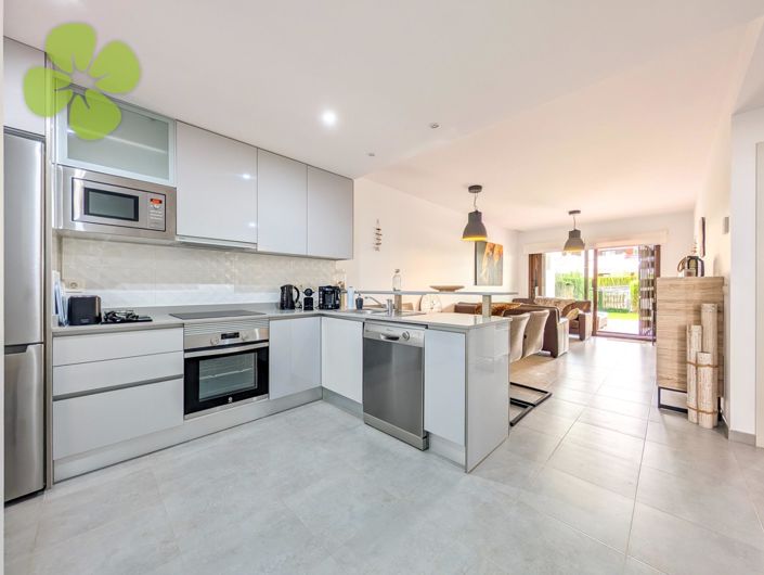 Image No.8-2 Bed Flat for sale