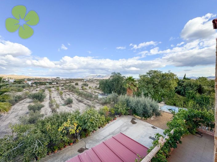 Image No.22-Villa de 4 chambres à vendre à Almeria